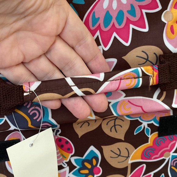 Toiletry bag - Picture 5 of 9